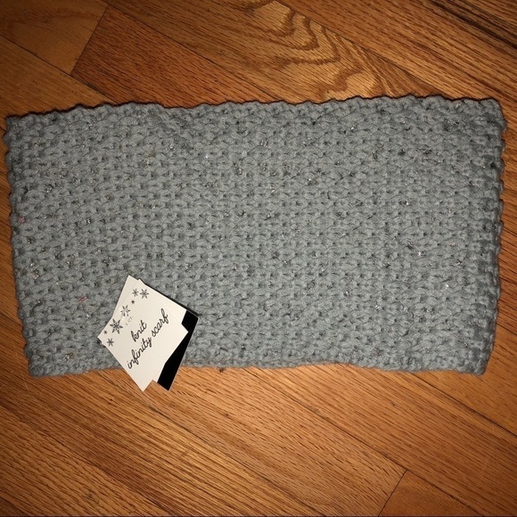 Lot of two scarves NWT - Picture 3 of 4